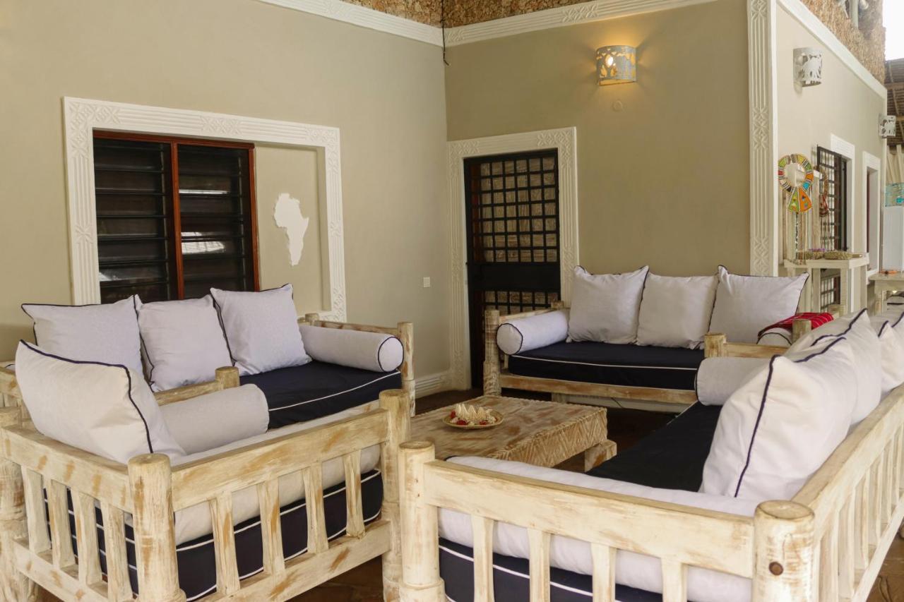 Bed and Breakfast Nyumba Ya Afrika Ватаму Экстерьер фото