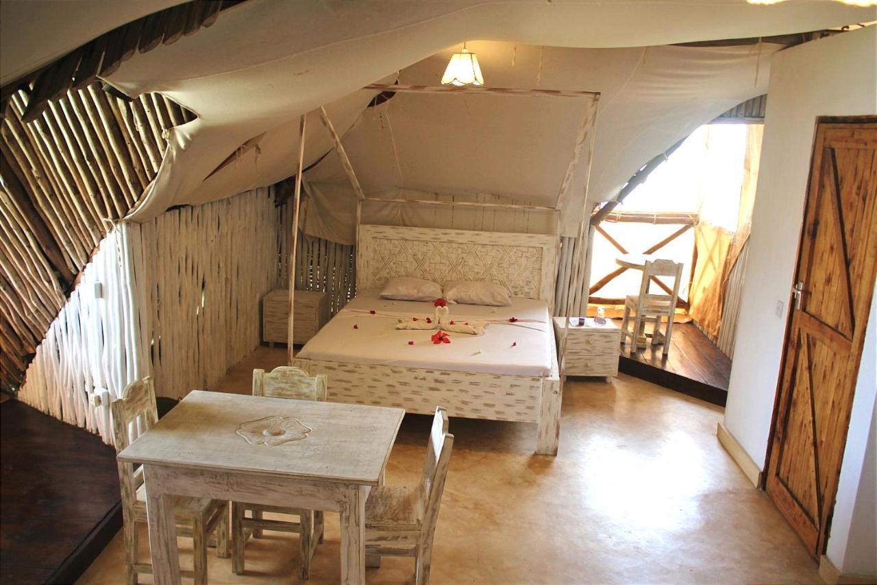 Bed and Breakfast Nyumba Ya Afrika Ватаму Экстерьер фото