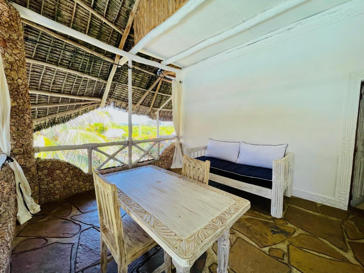 Bed and Breakfast Nyumba Ya Afrika Ватаму Экстерьер фото