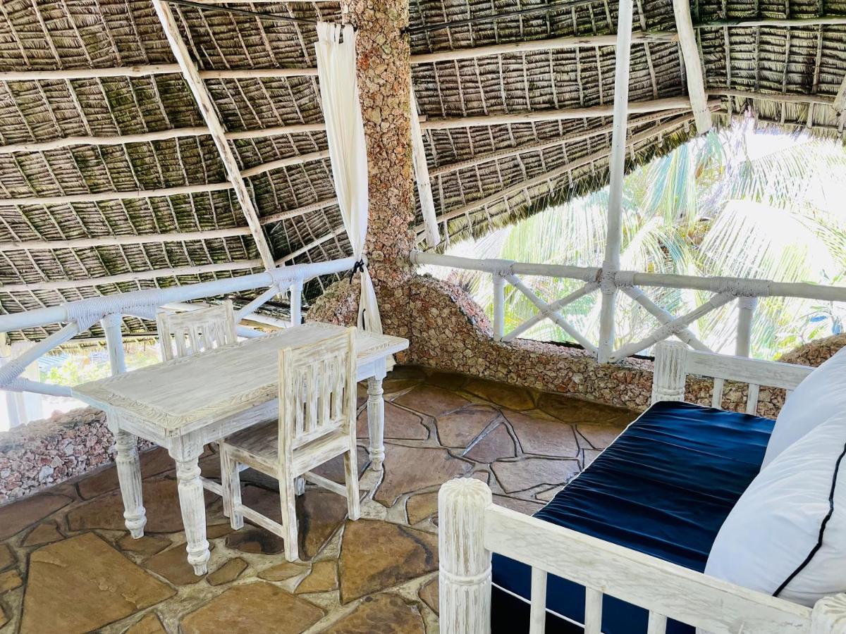 Bed and Breakfast Nyumba Ya Afrika Ватаму Экстерьер фото