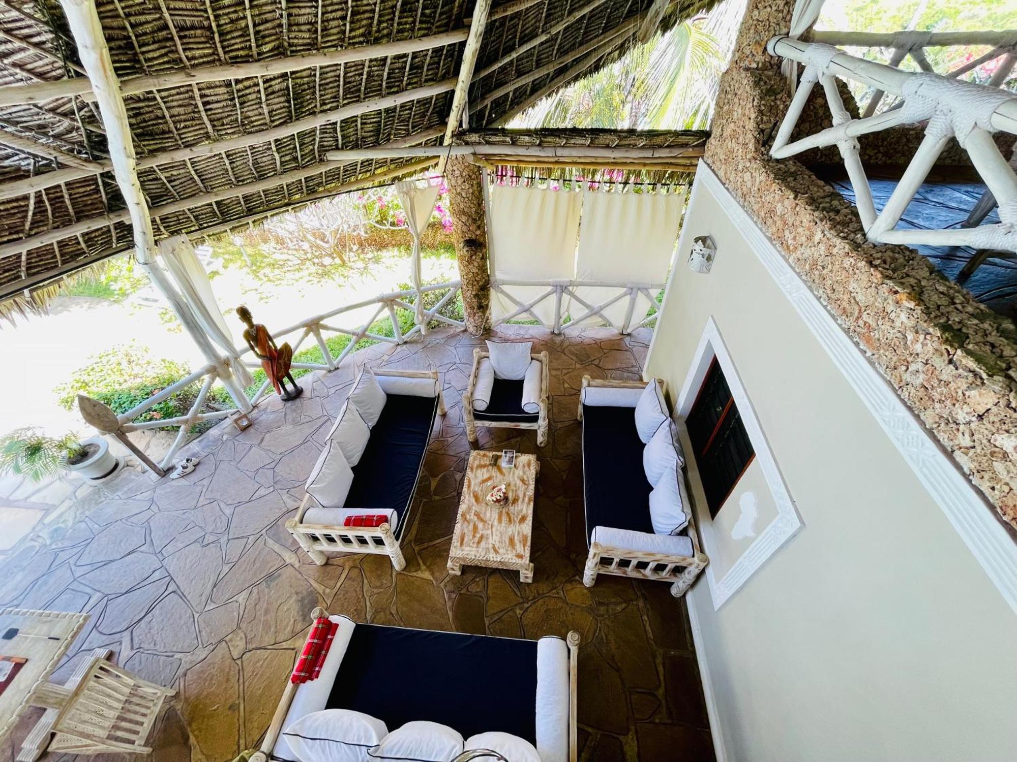 Bed and Breakfast Nyumba Ya Afrika Ватаму Экстерьер фото